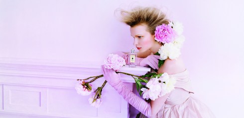 TW_JoMalone-Peony_SHOT1v9_CMYK300_LG_1MB