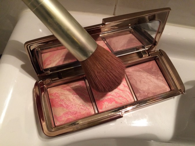 HOURGLASS AMBIENT BLUSH ACTUAL SIZE
